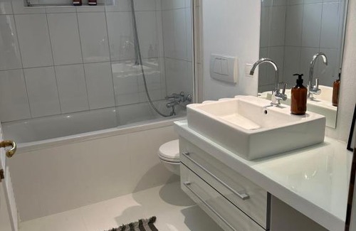 Niederalm House | Stay at Casa Móre GRAY - Family-Friendly with High Ratings