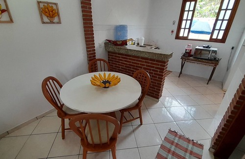 Portal das Artes House | Casa Margarida: Family-Friendly Retreat Near City Center