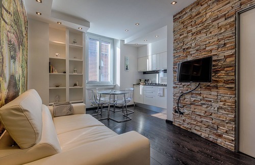 Central Station Apartment | Serene Casa Macchi: A Peaceful Retreat by the Station