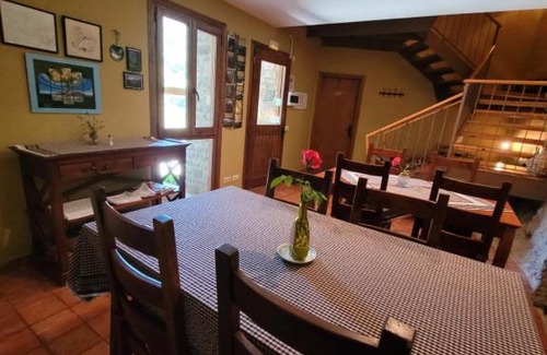 Rio Flamicell Bed & Breakfast | Highly Rated Casa Macianet with Delicious Breakfast Included