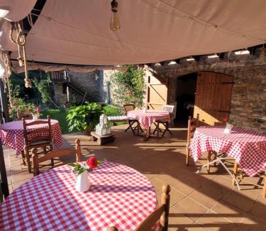 Rio Flamicell Bed & Breakfast | Highly Rated Casa Macianet with Delicious Breakfast Included