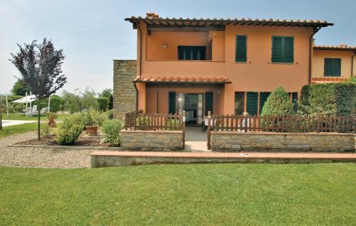 Loro Ciuffenna Apartment | Relax at Casa Macinarino: Poolside Oceanfront Retreat