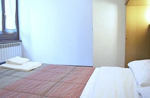 Torre Boldone Apartment | Discover Casa Mafalda: Rated 10/10, Pet-Friendly Retreat