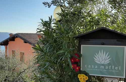 Oldesio Apartment | Casa Maffei Classic Apartment with Balcony & Lake Views