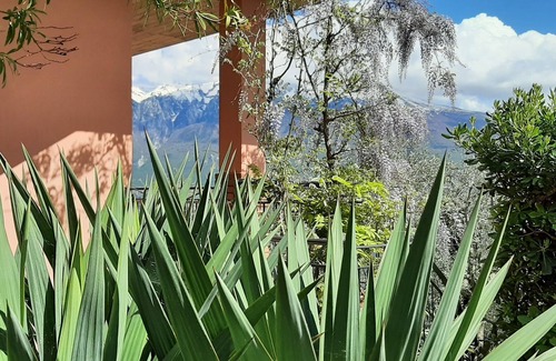 Oldesio Apartment | Casa Maffei Classic Apartment with Balcony & Lake Views