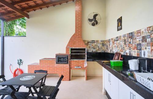 Jabaquara House | Casa Magnólia: Pet-Friendly Retreat with Ocean Views