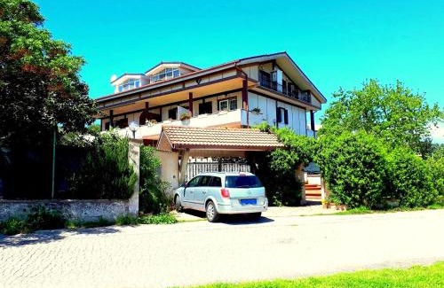 Ardea Apartment | Guest Rated Casa Magnolia: Family-Friendly Retreat Awaits