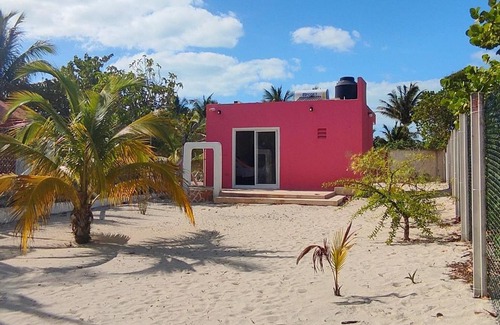 Puerto Yucalpeten House | Pet-Friendly Casa Mahe with Oceanfront Views in Chelem