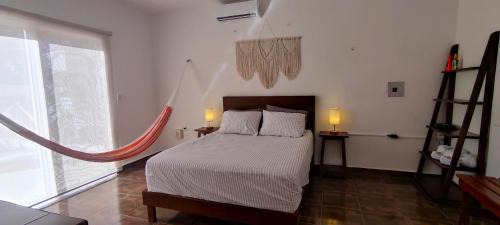 Puerto Yucalpeten House | Pet-Friendly Casa Mahe with Oceanfront Views in Chelem