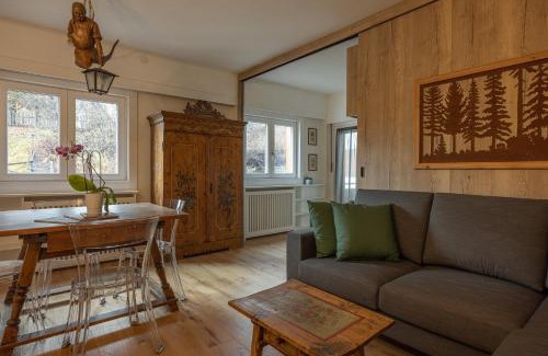 Cortina d'Ampezzo Apartment | Family-Friendly Getaway at Casa Maia with High Ratings