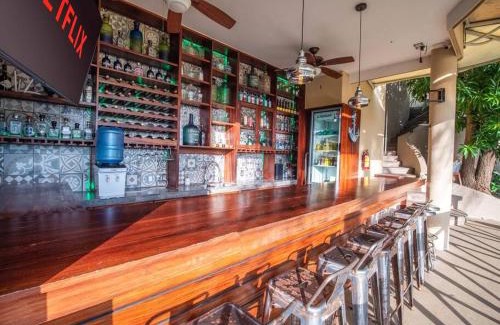 P Chahue Villa | Oceanfront Villa Casa Maka with Pool & Pet-Friendly Amenities