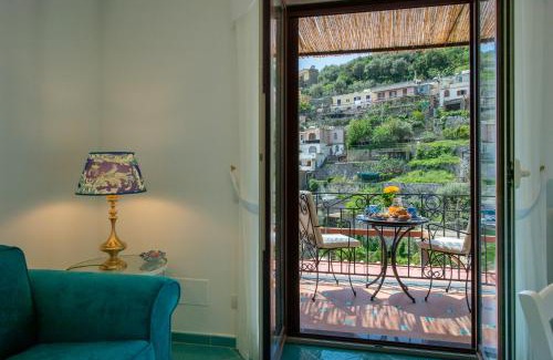 Montepertuso Apartment | Family-Friendly Getaway at Casa Mamà - Rated 9/10 by Guests