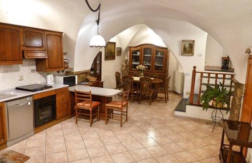 Civezza House | Budget-Friendly Casa Mamma Rosetta: Pet & Child Friendly