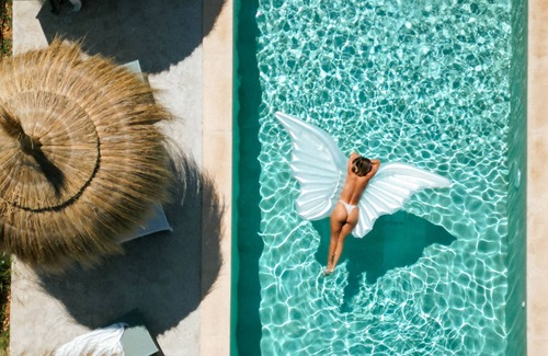 Binissalem Villa | Casa Mana: Ocean View Retreat with Private Pool & Breakfast