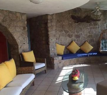 Tequesquitengo House | Casa Mandarina
