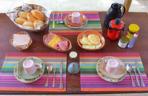 Jardim Itagua House | Family-Friendly CASA MANGARITO with 9.1 Guest Rating