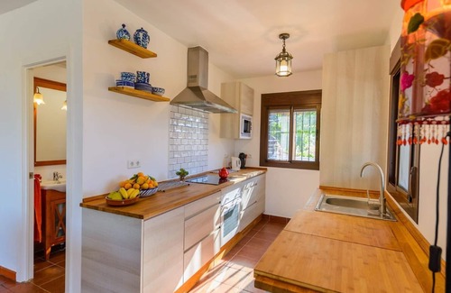 Canillas de Aceituno Villa | Experience Casa Mango Canillas de Aceituno with Private Pool