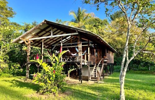 Nuqui House | Discover Casa Maniki: Oceanfront Bliss with Spa & Pets Welcome