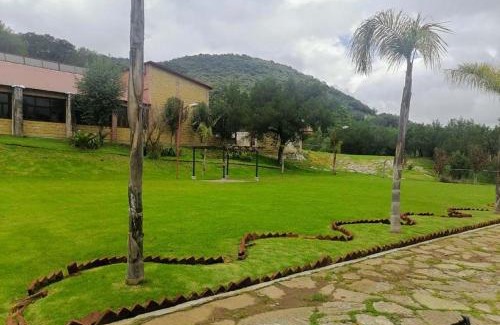 Omitlan de Juarez Hotel | Inviting Casa Manning y Salón la Troje - Family-Friendly Stay