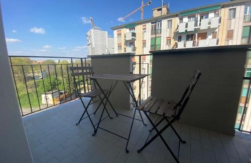 Cesano Boscone Apartment | Highly Rated Casa Manolo Cesano Suite in Milan