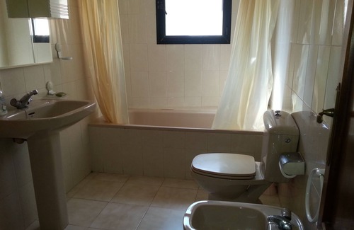 Carretera de Cadiz House | Family-Friendly Getaway at Casa Manuel y Maribel