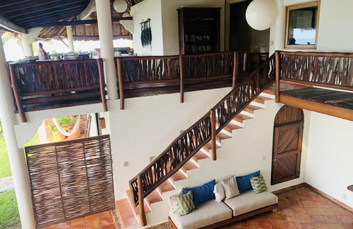 Troncones Bed & Breakfast | Casa Manzanillo Full Buy Out - Beach Front Location at Manzanillo Bay, 7 BR, Poo