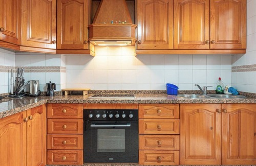 La Cala del Moral Villa | Discover Casa Manzano Rincón de la Victoria with Ocean View