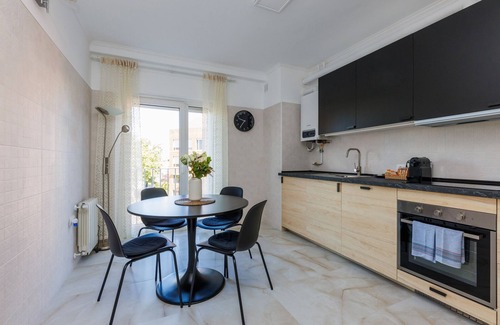 La Vila Olimpica del Poblenou Apartment | Cozy Casa Mar Apartment - 1 Bedroom by the Sea with Free WiFi