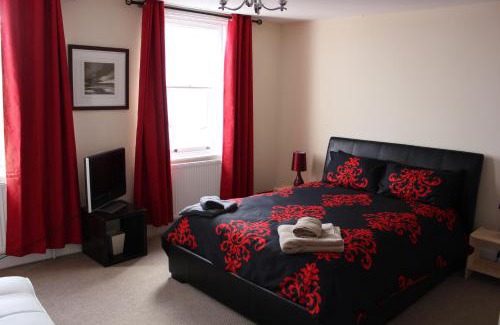 Ramsgate House | Discover Casa Mar Bella: 4-Star Oceanfront Retreat