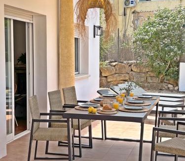 El Rafalet Ski Chalet | Discover Casa Mar Blanco: Oceanfront Family Retreat