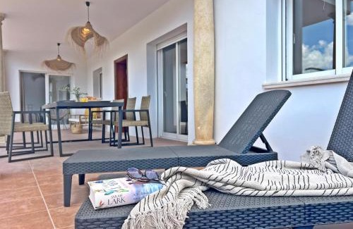 El Rafalet Ski Chalet | Discover Casa Mar Blanco: Oceanfront Family Retreat