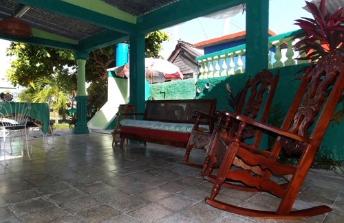 Santa Lucia House | Casa Mar Verde: Oceanfront Retreat with Pet-Friendly Comfort