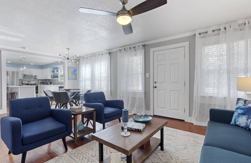 Biloxi House | CASA MARE: Beachfront Retreat with Spa & Ocean View