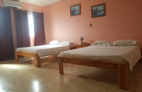 Trinidad House | Elegant Casa Marelis y Guille with Spa & Family Amenities