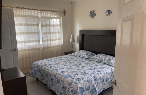 Perula House | Casa Margarita: 3BR Home with Balcony, Rated 10/10 by Guests