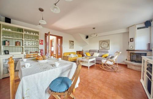 Voto House | Discover Casa Margarita: Pet-Friendly Retreat by Laredo