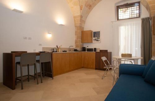Brindisi Histotic Center Apartment | Casa Margherita - Family-Friendly Getaway Awaits You