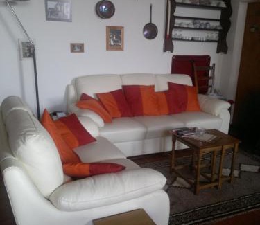 Bidogno Apartment | Kid-Friendly Casa Mari: Rated 8.4/10 for Family Stays