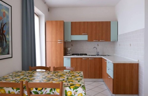 Assenza Apartment | Escape to Casa Maria: Oceanfront Retreat with Spa & Views