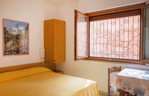 Assenza Apartment | Oceanfront Retreat at Casa Maria with Spa & Breakfast