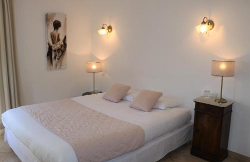 Nonza Bed & Breakfast | Beautiful CASA MARIA: Beachfront with Ocean Views
