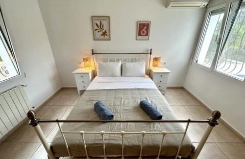 Cap de la Nau Villa | Relaxing Casa Maria Granadella Villa with Private Pool