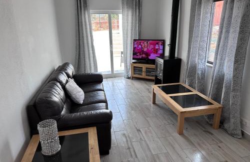 Lagos Villa | Inviting Casa Maria João: Child-Friendly Retreat with High Ratings