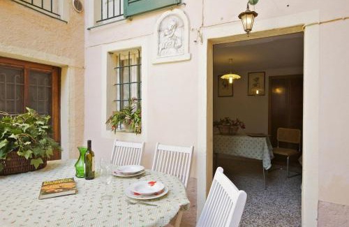 Cannero Riviera House | Discover Casa Maria Vittoria: Pet & Child-Friendly Retreat