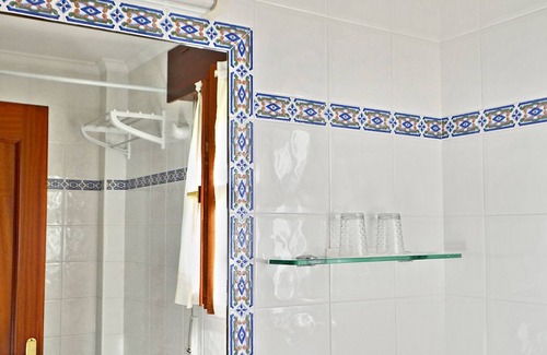 Dego House | Discover Casa Marian: Family-Friendly with Spa & Breakfast