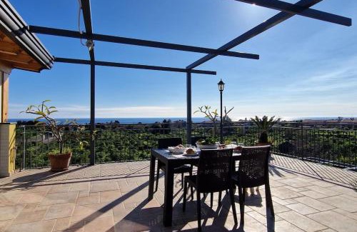 Scillichenti House | Elegant Casa Mariano: 4-Star Stay with Unique Amenities