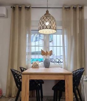 Campoamor Apartment | Cozy Casa Mariposa: Oceanfront Stay with Pet-Friendly Vibes