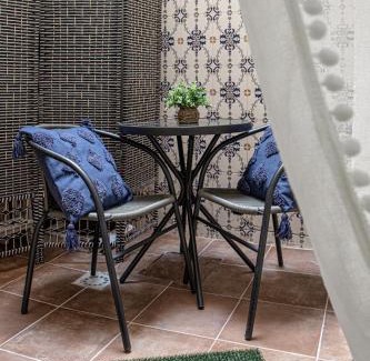 Campoamor Apartment | Cozy Casa Mariposa: Oceanfront Stay with Pet-Friendly Vibes