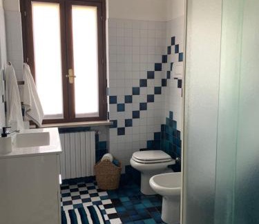 Desenzano del Garda Apartment | Pet-Friendly Getaway at Casa Mariposa - Guest Rated 9.8