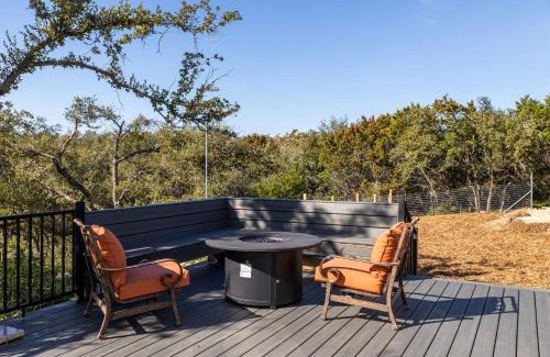 Dripping Springs House | Cozy Casa Mariposa: Renovated Retreat with Firepit & Pets Welcome